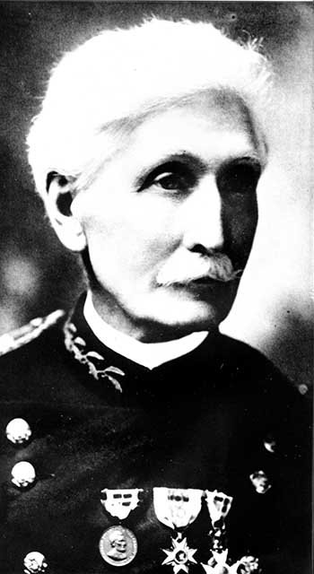 Col. Richard L. Hoxie